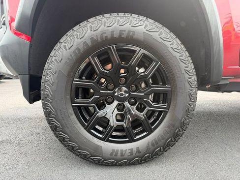 Certified 2026 Chevrolet Colorado Trail Boss AWD/4WD image 4