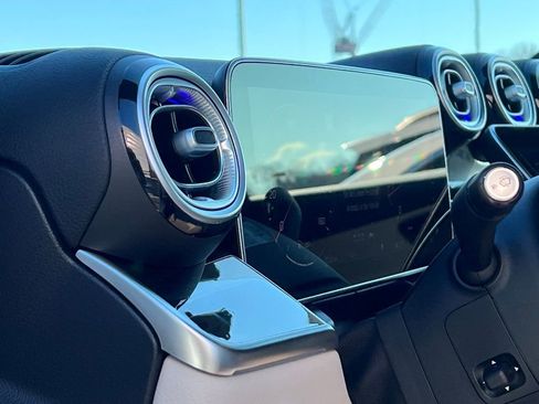 Certified 2026 Mercedes-Benz GLC 300 4MATIC image 22