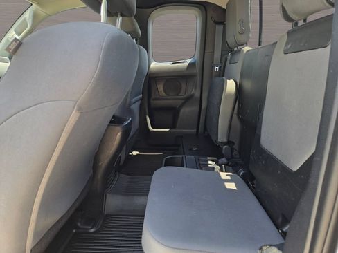 Used 2020 Toyota Tacoma SR RWD image 15
