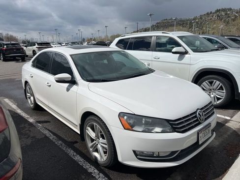 Used 2013 Volkswagen Passat TDI SEL Premium FWD image 2