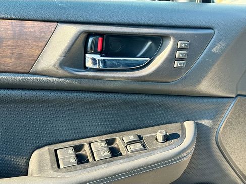 Used 2017 Subaru Outback 2.5i Limited image 22