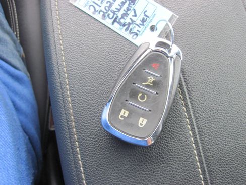 Used 2022 Chevrolet Traverse LT image 22