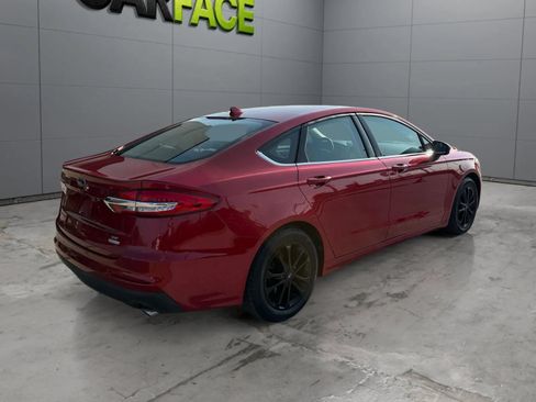 Used 2020 Ford Fusion SE FWD image 12