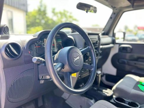 Used 2008 Jeep Wrangler Unlimited X w/ Trailer Tow Group image 12