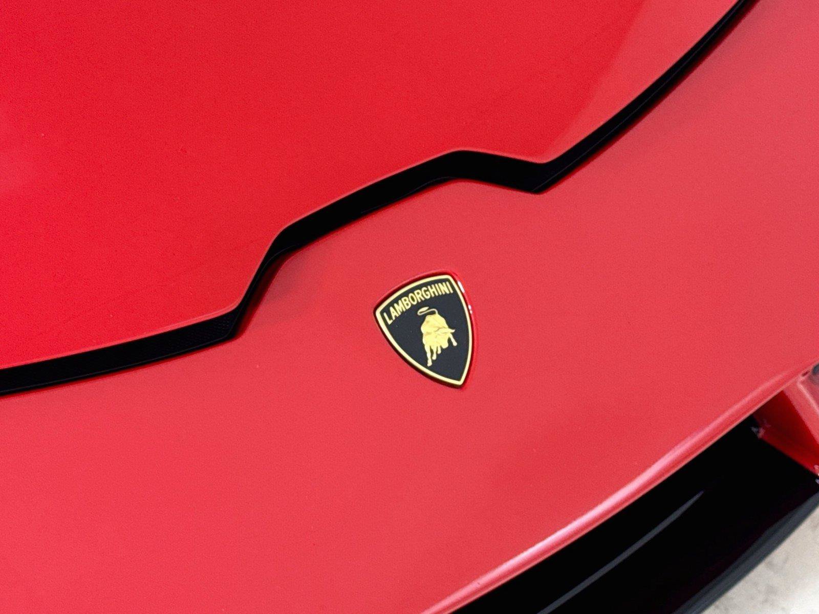 Used 2016 Lamborghini Huracan LP 580-2 RWD image 31