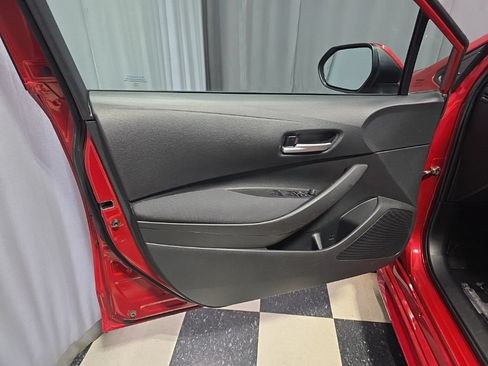 Used 2021 Toyota Corolla LE w/ LE Premium Package FWD image 16