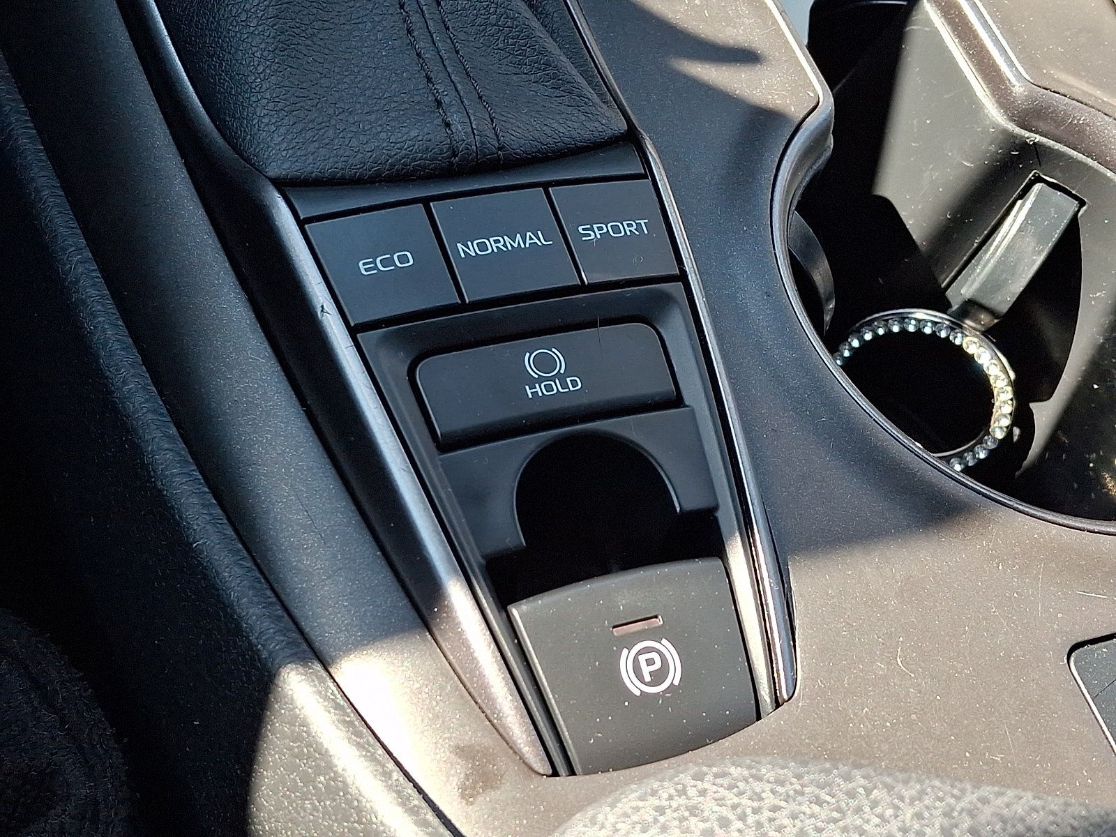 Used 2022 Toyota Camry XSE AWD/4WD image 25