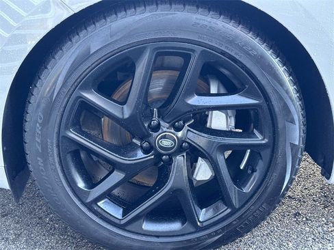 Certified 2025 Land Rover Range Rover Sport Dynamic SE image 12