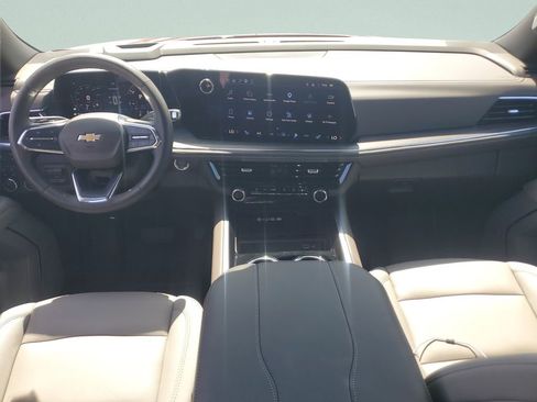 Used 2026 Chevrolet Tahoe LT w/ Comfort Package AWD/4WD image 14