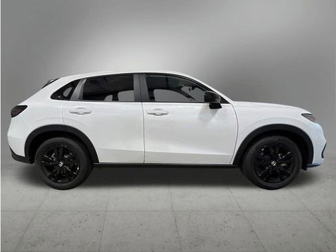 New 2026 Honda HR-V Sport image 8