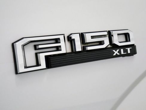 Used 2017 Ford F150 XLT w/ Trailer Tow Package AWD/4WD image 9