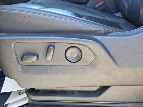 Used 2025 Chevrolet Tahoe LT AWD/4WD image 19