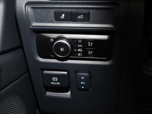 Used 2024 Ford Expedition Limited image 30