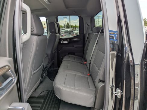 Certified 2025 Chevrolet Silverado 1500 LT AWD/4WD image 31