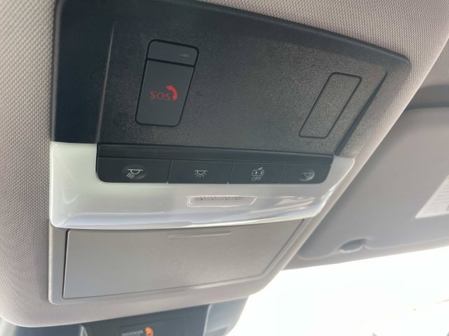 Used 2025 Nissan Rogue SV AWD/4WD image 32