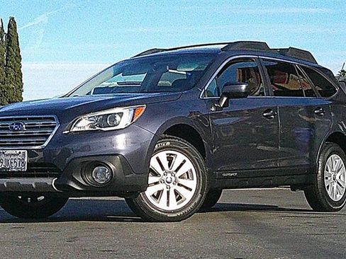 Used 2015 Subaru Outback 2.5i Premium AWD/4WD image 1