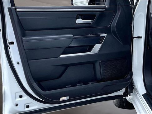 Used 2024 Toyota Sequoia Platinum image 23