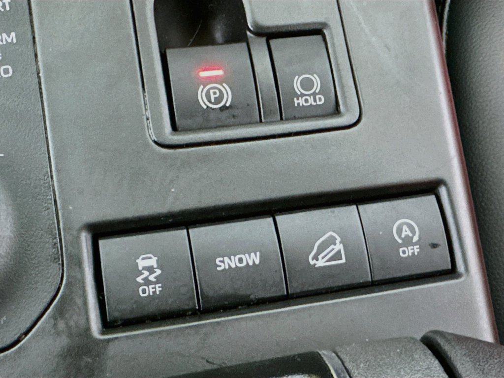 Used 2021 Toyota Highlander XSE AWD/4WD image 17