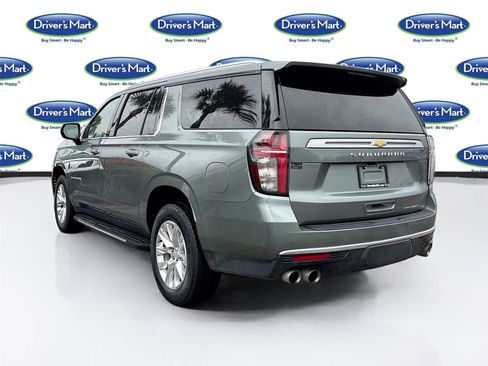 Used 2023 Chevrolet Suburban Premier image 5