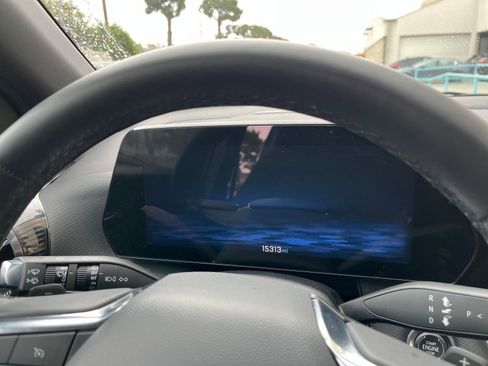 Used 2025 Chevrolet Equinox LT image 40