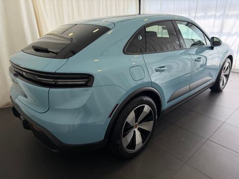 Certified 2026 Porsche Macan 4 Electric AWD/4WD image 9