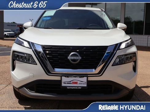 Used 2023 Nissan Rogue SV AWD/4WD image 8