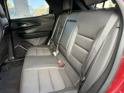 Used 2023 Chevrolet TrailBlazer RS image 16