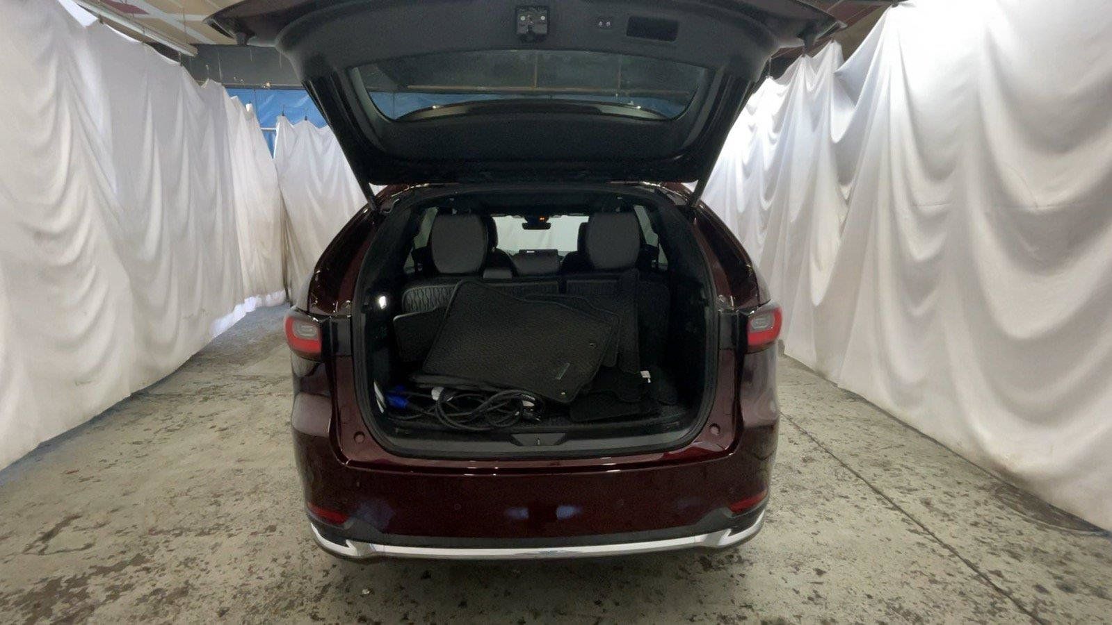 Used 2025 MAZDA CX-90 Plug-In Hybrid w/ Premium Plus AWD/4WD image 18