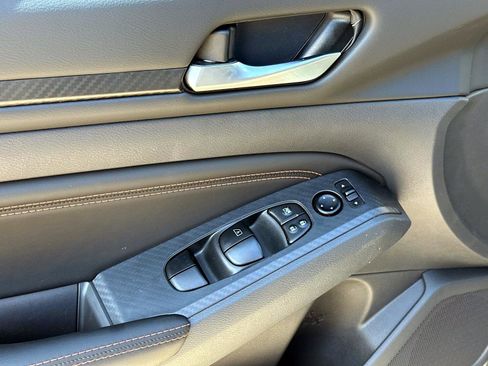 Used 2020 Nissan Altima 2.5 SR image 15