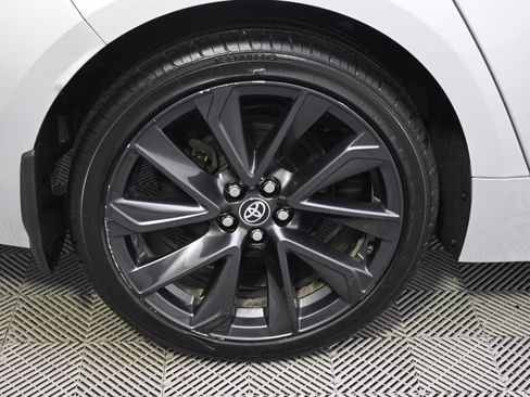 Used 2023 Toyota Corolla SE w/ Carpet Mat Package (TMS) FWD image 16