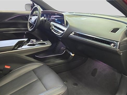 Used 2025 Cadillac Lyriq Luxury w/ LPO, Floor Liner Package image 13