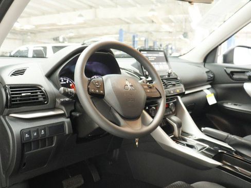 New 2026 Mitsubishi Eclipse Cross ES AWD/4WD image 5