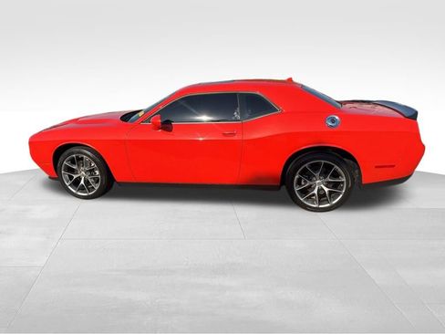 Used 2023 Dodge Challenger SXT w/ Plus Package image 9