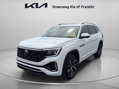 Used 2024 Volkswagen Atlas SEL Premium R-Line AWD/4WD image 3