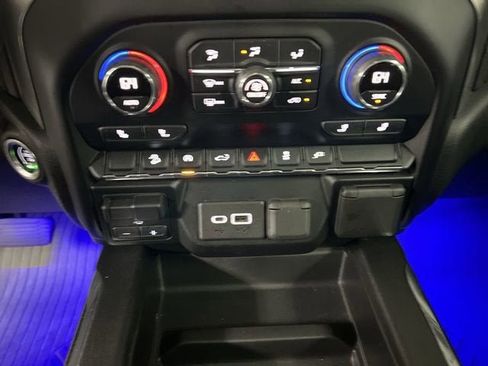 Certified 2021 Chevrolet Silverado 1500 RST w/ All Star Edition Plus AWD/4WD image 17