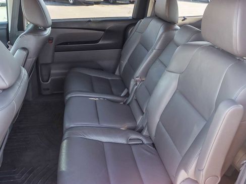 Used 2016 Honda Odyssey Touring image 18