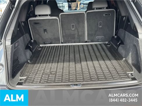 Used 2022 Audi SQ7 Prestige w/ Prestige Package image 24