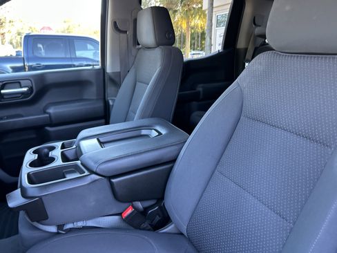 Used 2021 Chevrolet Silverado 1500 Custom image 12