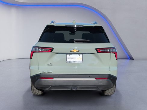 Used 2025 Chevrolet Equinox LT w/ Convenience Package II image 14