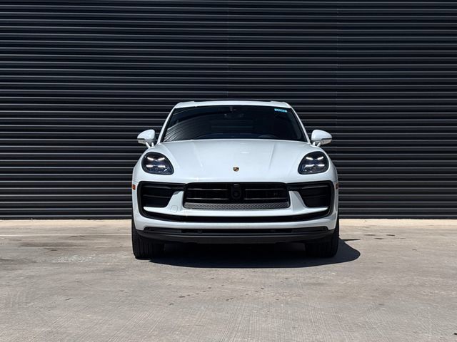 Certified 2024 Porsche Macan AWD/4WD image 10