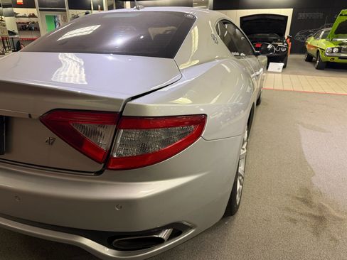 Used 2010 Maserati GranTurismo S RWD image 5
