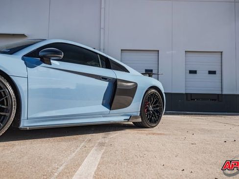 Used 2018 Audi R8 V10 w/ Premium Package image 48