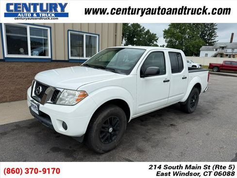 Used 2016 Nissan Frontier SV AWD/4WD image 1