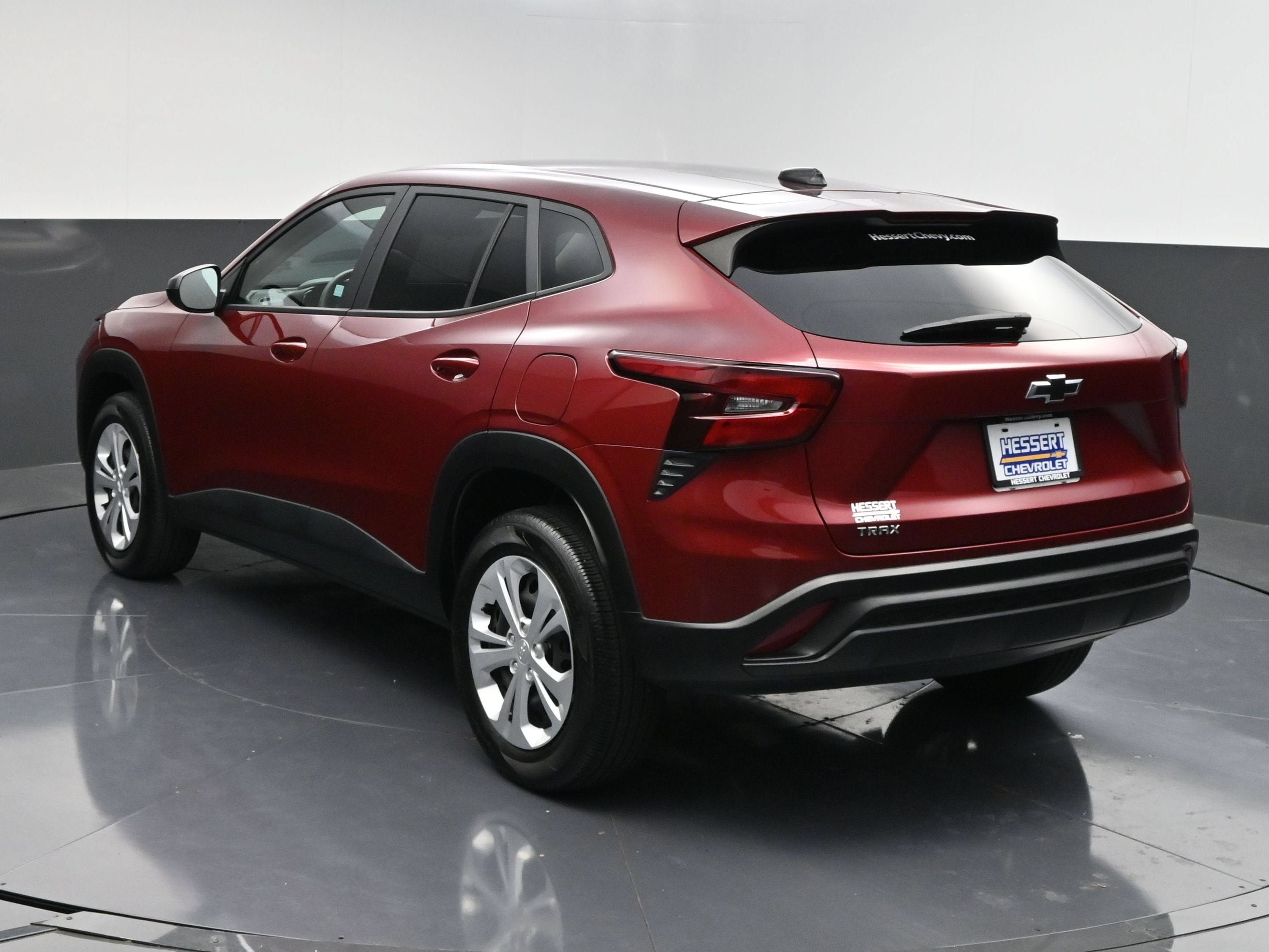 Certified 2024 Chevrolet Trax LS FWD image 6