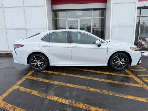 Certified 2023 Toyota Camry SE image 4