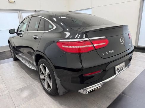 Used 2017 Mercedes-Benz GLC 300 4MATIC Coupe image 4