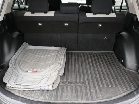 Used 2016 Toyota RAV4 XLE image 21