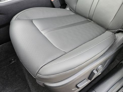 New 2026 Kia Sorento S w/ S Panoramic Sunroof Package image 8