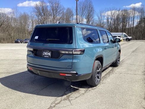 New 2026 Jeep Grand Wagoneer L Limited AWD/4WD image 7