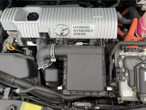 Used 2014 Toyota Prius Four image 29